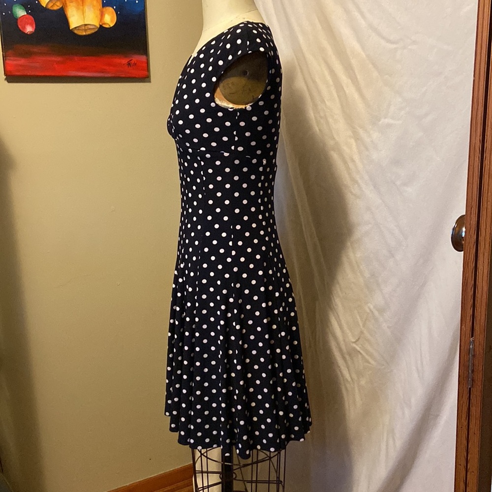 Dress - Picture 3 of 7